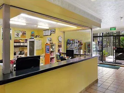 Alexander Holiday Apartments Gold Coast 3*,