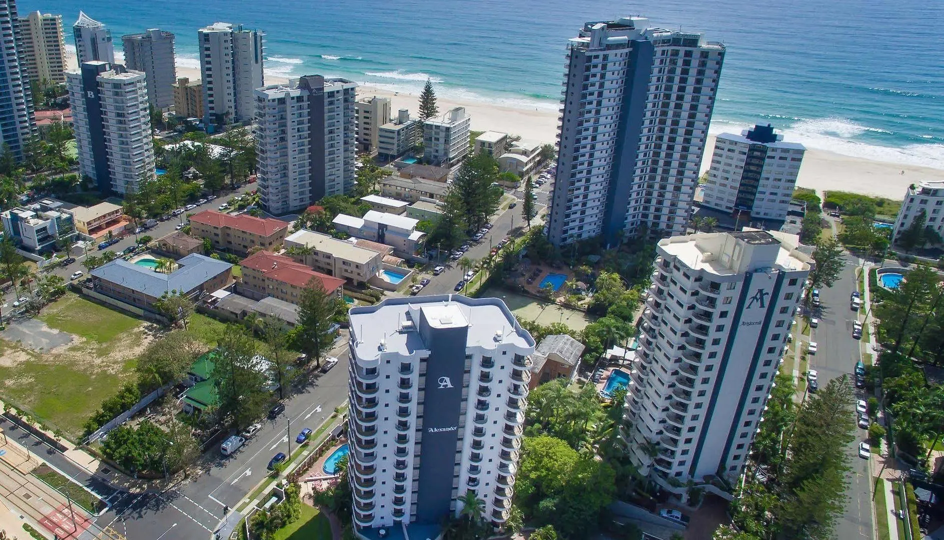 Alexander Holiday Apartments Gold Coast 3*,