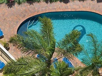 Alexander Holiday Apartments Gold Coast Aparthotel