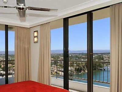 Alexander Holiday Apartments Gold Coast 3*,  Australia